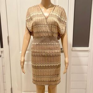 ARDEN B. women’s gold-tone sleeveless chevron knit dress Size S